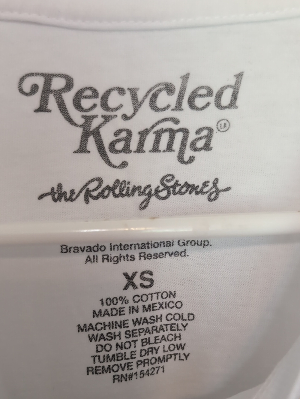 Recycled Karma White Long Sleeve Cropped Length Rolling Stones Tee Flawed Xs - Picture 2 of 4